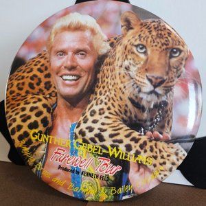 Ringling Bros Circus Gunther Gebel-Williams Farewell Tour 6” Collectible Button